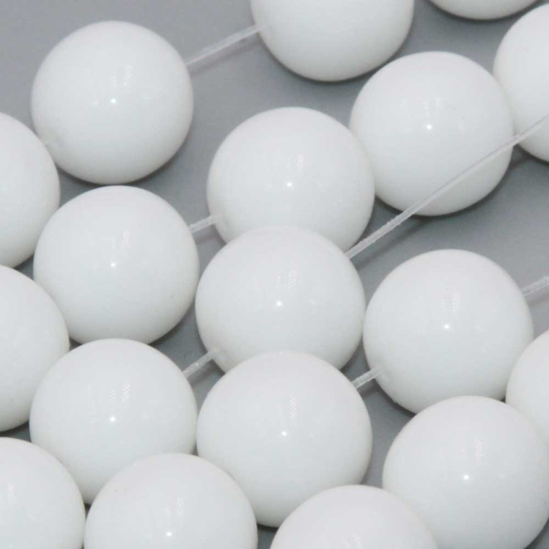 Agata bianca sint. tonda liscia 6 mm filo 40 cm (bi28-02h7) - pietreeminuterie.com