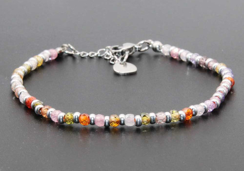 Come creare un braccialetto fai da te 