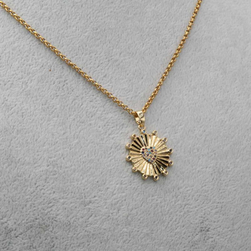 Collana oro con ciondolo cuore sacro strass colorati (xer6colla) - pietreeminuterie.com