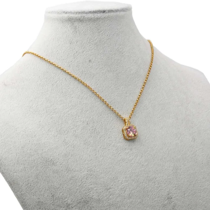 Ciondolo rotondo con strass e collana color oro di BR. - Italia Ciondolo rotondo con strass e collana color oro di BR. - Italia