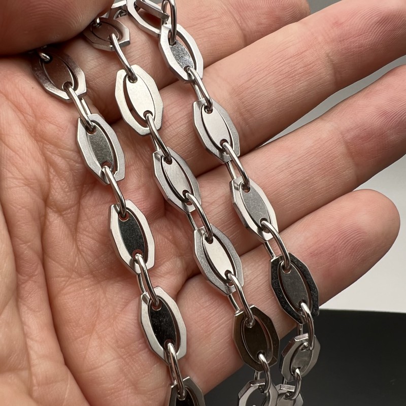 Rotolo 10 mt Catena in acciaio ovale smussata 13x8 mm (smv667int) - pietreeminuterie.com