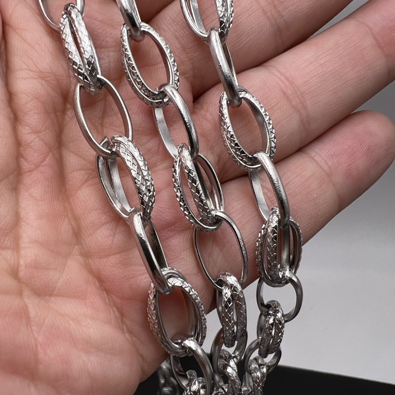 Catena in acciaio ovale doppia maglia intagliata 14x8 mm 50 cm (ov773int) - pietreeminuterie.com