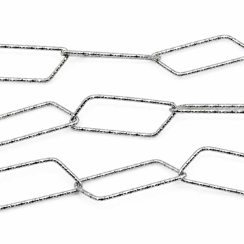 Catena in acciaio a maglia geometrica rettangolare allungata 33 x12 mm conf. 50 cm Catena in acciaio a maglia geometrica rettangolare allungata 33 x12 mm conf. 50 cm