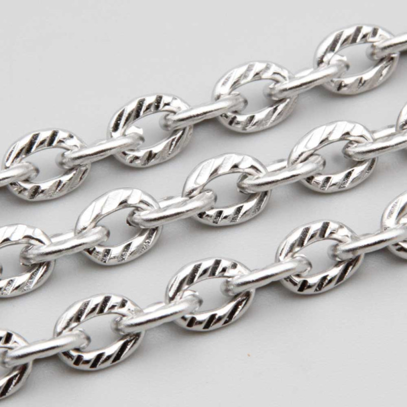 Catea in acciaio maglia ovale intagliata 8x6 mm conf. 50 cm (ctp99aa-p) - pietreeminuterie.com