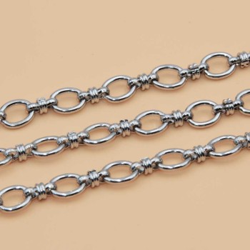 Catena acciaio maglia ovale 10x8 mm conf. 50 cm Catena acciaio maglia ovale 10x8 mm conf. 50 cm