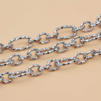 Catena in acciaio diamantata doppi maglia 12x8 mm e 6x5 mm conf. 50 cm Catena in acciaio diamantata doppi maglia 12x8 mm e 6x5 mm conf. 50 cm