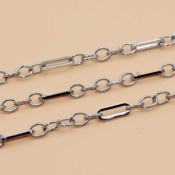 Catena in acciaio doppia maglia 9x4 mm e 5x4 mm conf. 50 cm Catena in acciaio doppia maglia 9x4 mm e 5x4 mm conf. 50 cm