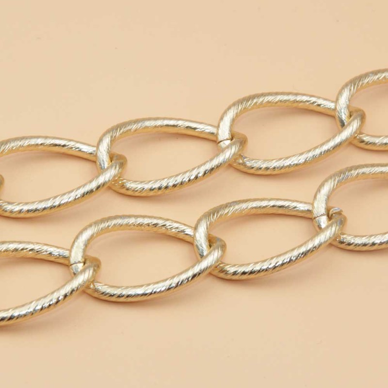 Catena in alluminio oro 28x17.5 mm conf. 50 cm (caal-p04) - pietreeminuterie.com