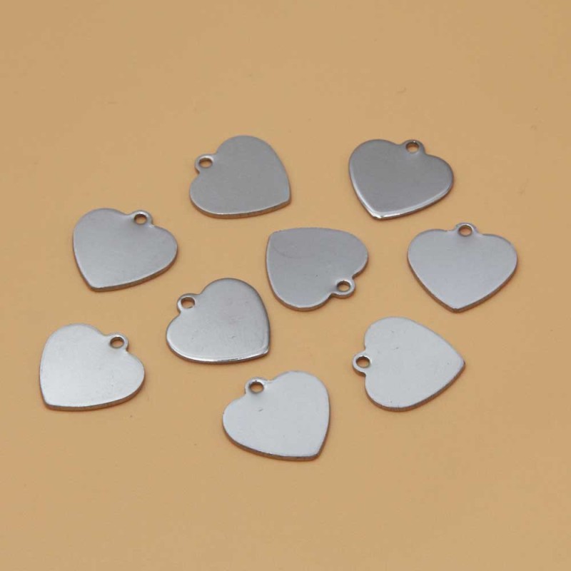 Charms in acciaio cuore 13.5 mm 10 pz (hear-a11) - pietreeminuterie.com