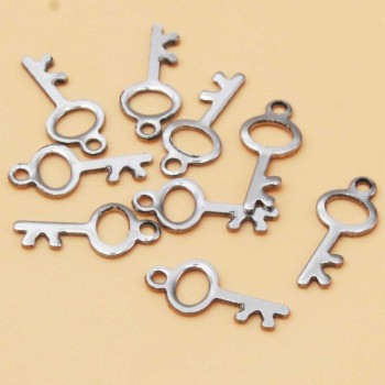 Charms in acciaio chiave 15.5 mm 10 pz