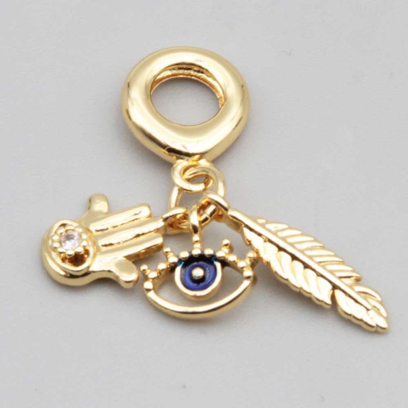 Charms a grappolo oro mano fatima, occhio, piuma 26 mm conf. 1 pz (frt5-022) - pietreeminuterie.com