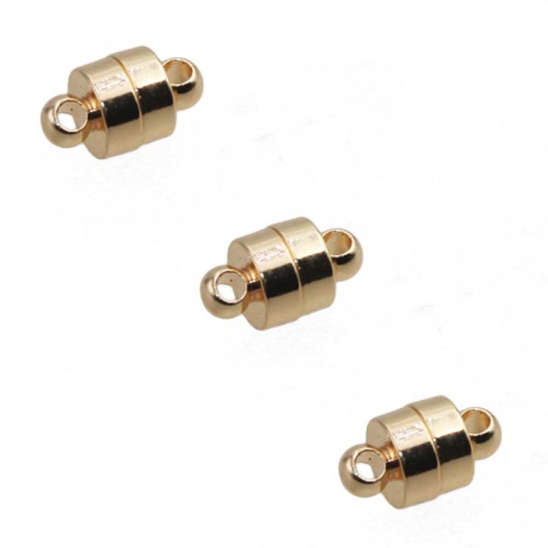 Chiusura magnetica placcata oro 14 kt 10x6 mm 1 pz - he4a1magn - pietreeminuterie.com Chiusura magnetica placcata oro 14 kt 10x6 mm 1 pz (he4a1magn) - pietreeminuterie.com