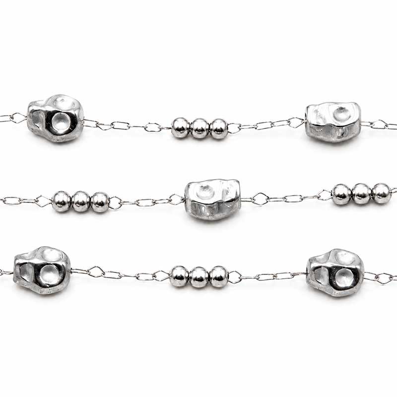Catena in acciaio con teschi 6 mm maglia 2x1 mm conf. 1 mt Catena in acciaio con teschi 6 mm maglia 2x1 mm conf. 1 mt