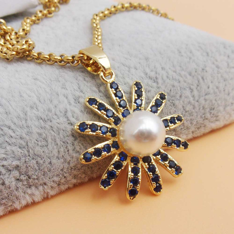 Ciondolo oro con strass blu perle bianca 20 mm 1 pz (bluper399) - pietreeminuterie.com