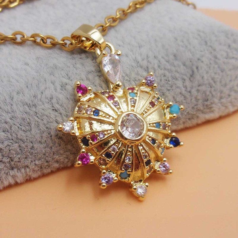 Ciondolo oro con strass cuore sacro 26x20 mm 1 pz (2015cuosacr) - pietreeminuterie.com