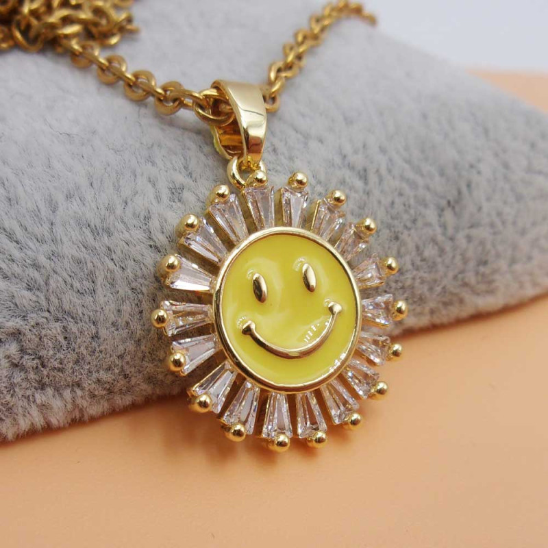 Ciondolo oro con strass sole smile giallo 17.5 mm 1 pz (sole9922) - pietreeminuterie.com