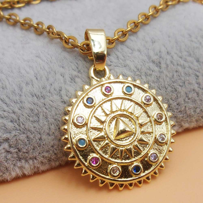 Ciondolo tondo oro strass colorati 17 mm 1 pz (18tond77) - pietreeminuterie.com