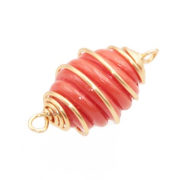 Connettore con corallo rosa finitura oro 23 mm conf. 1 pz