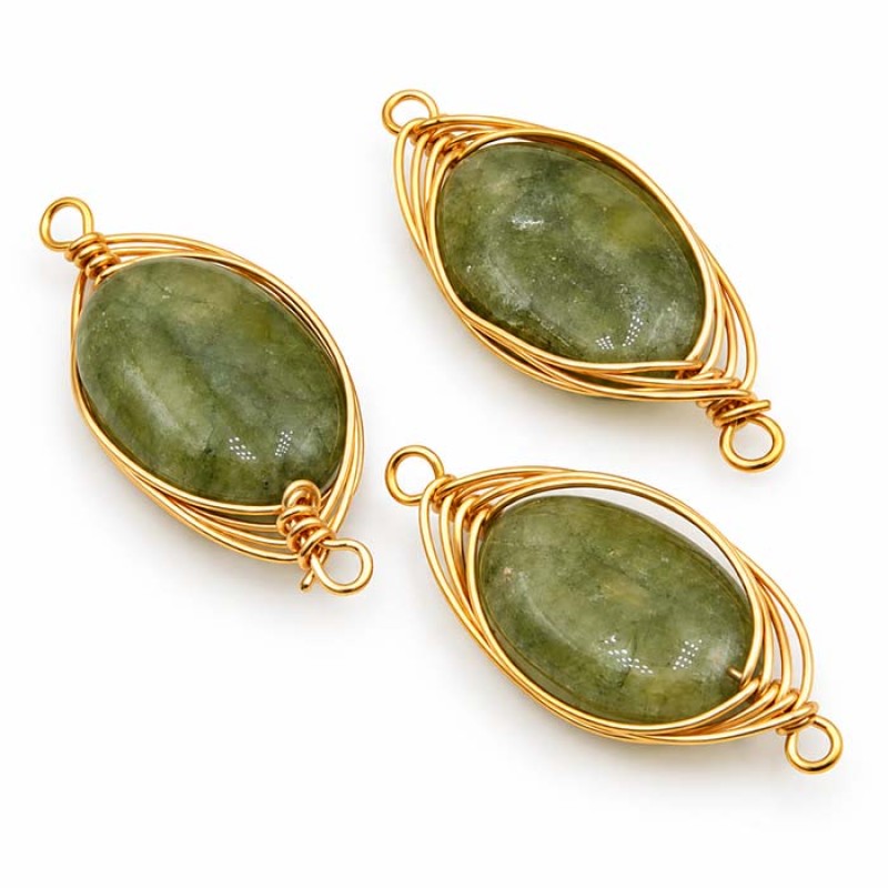 Connettori giada verde filo oro intrecciato 22x10 mm conf. 1 pz Connettori giada verde filo oro intrecciato 22x10 mm conf. 1 pz