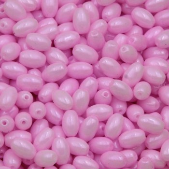 Perline in vetro Chicco di riso 7x4 mm rosa confetto conf. 20 GR (circa 90 pz) Perline in vetro Chicco di riso 7x4 mm rosa confetto conf. 20 GR (circa 90 pz)
