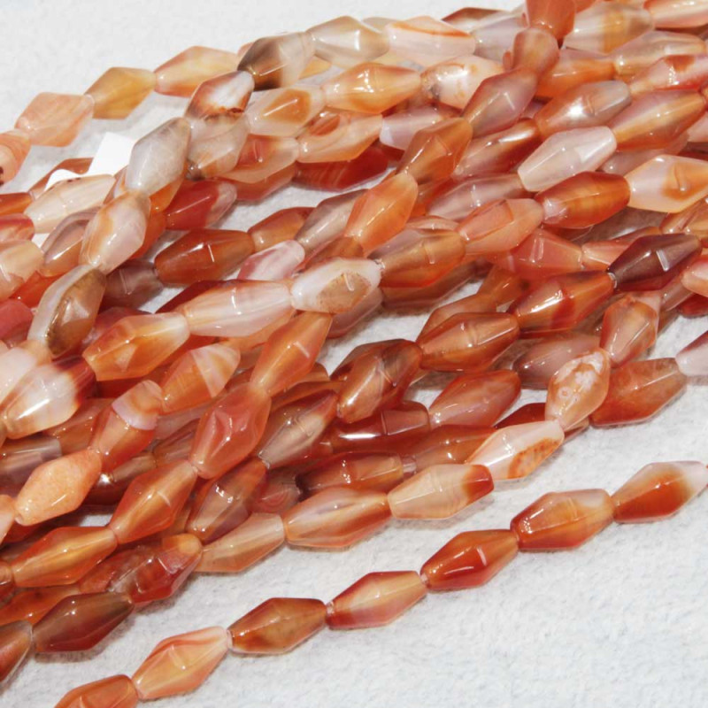 Corniola rombo 12x6 mm liscia filo 40 cm (cor-mod-1) - pietreeminuterie.com