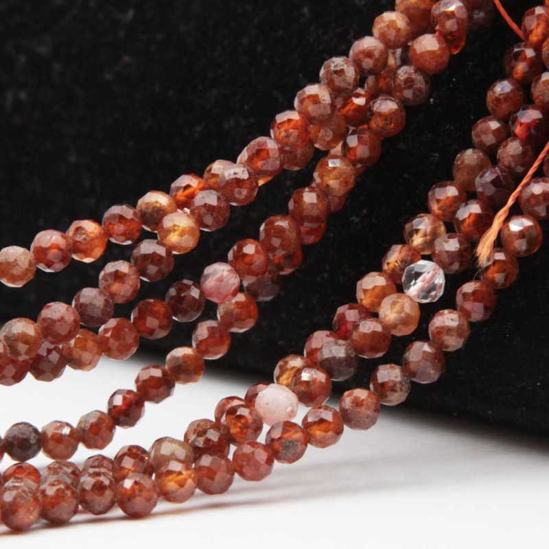 Pietre Dure dure corniola tonde schiacciate 4 mm filo 40 cm (cor-ron-889) - pietreeminuterie.com