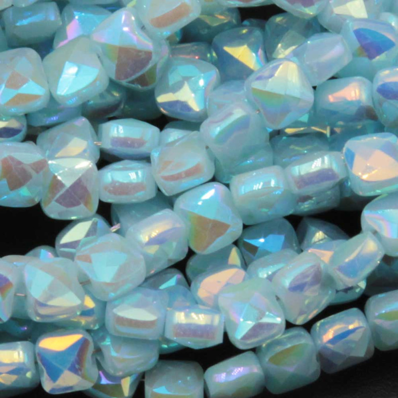 Cristalli quadrati grado A++ 4 mm base azzurra con riflessi tiffany A/B filo 40 cm (qu-0c1ay) - pietreeminuterie.com