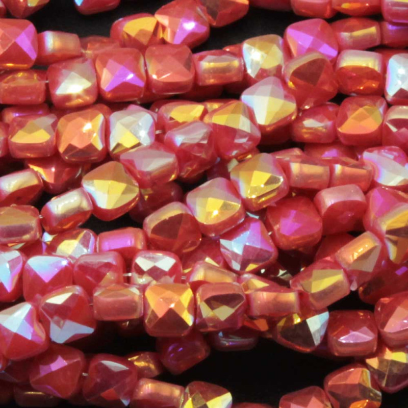 Cristalli quadrati grado A++ 4 mm base coraallo A/B filo 40 cm (qu-004av) - pietreeminuterie.com