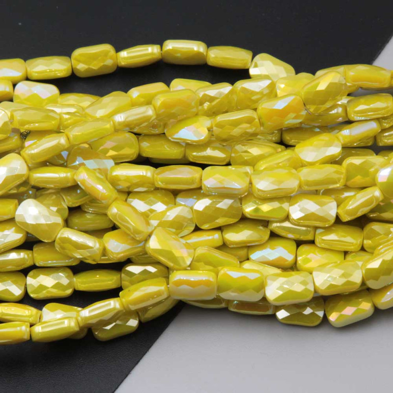 Cristalli rettangolari 9x6 mm gialli a/b grado A++ filo 30 cm 34 pz circa 