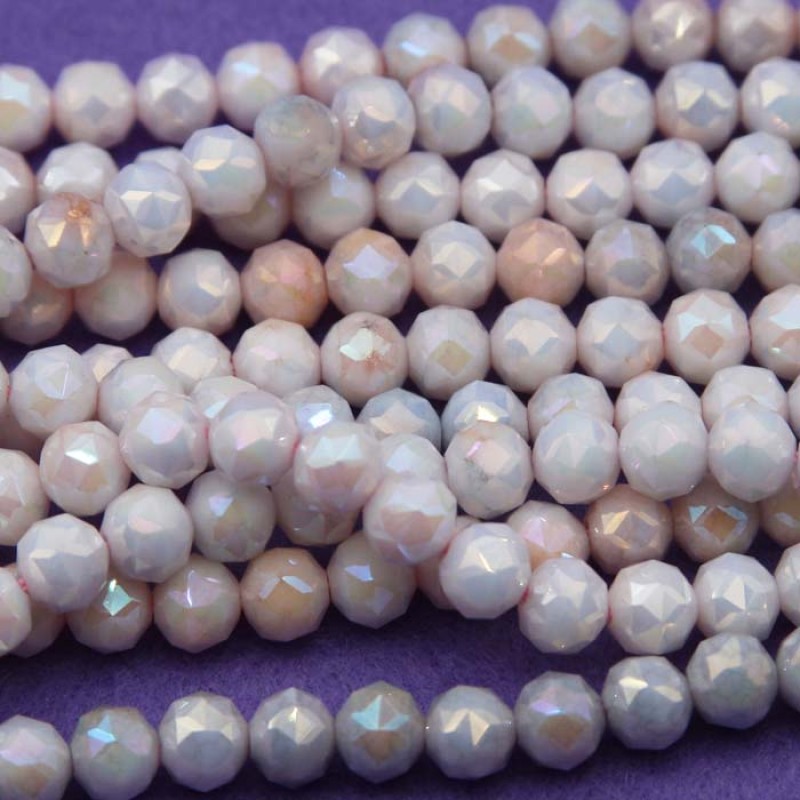 Cristalli diamond cut crema multicolor 6 mm filo 40 cm Cristalli diamond cut crema multicolor 6 mm filo 40 cm