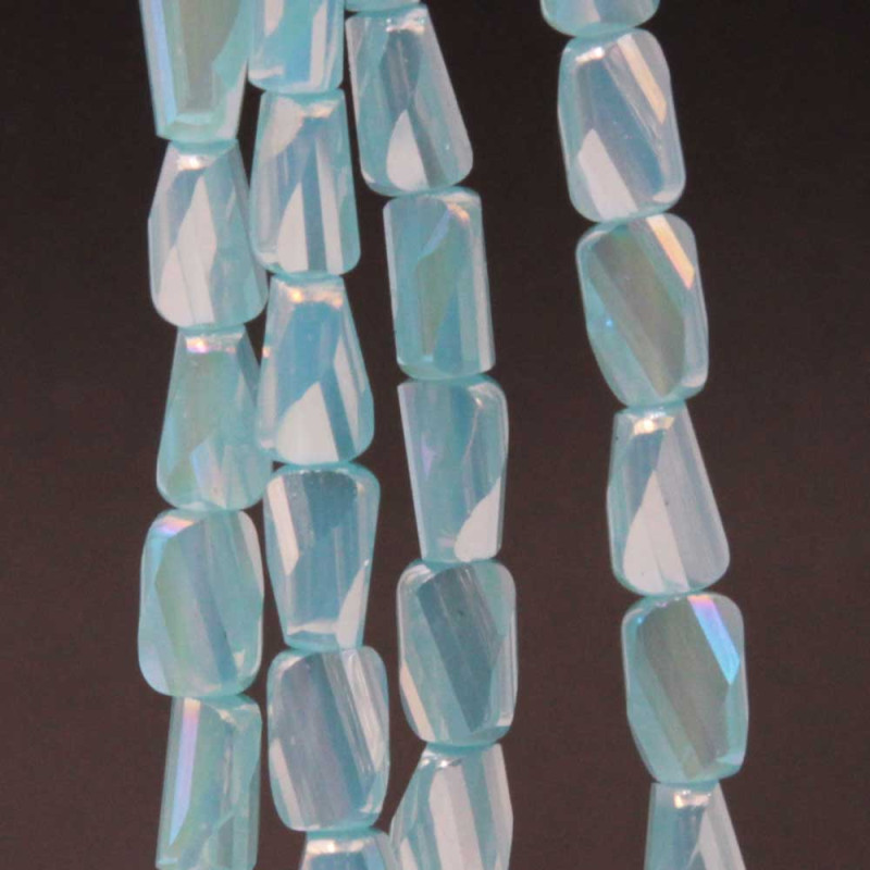 Cristalli rettangolo twister celesti A/B 6.5x4 mm filo 55 cm (cri-0d023) - pietreeminuterie.com