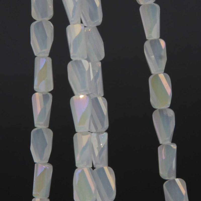 Cristalli rettangolo twister opale A/B 6.5x4 mm filo 55 cm - cri-00023 - pietreeminuterie.com Cristalli rettangolo twister opale A/B 6.5x4 mm filo 55 cm (cri-00023) - pietreeminuterie.com