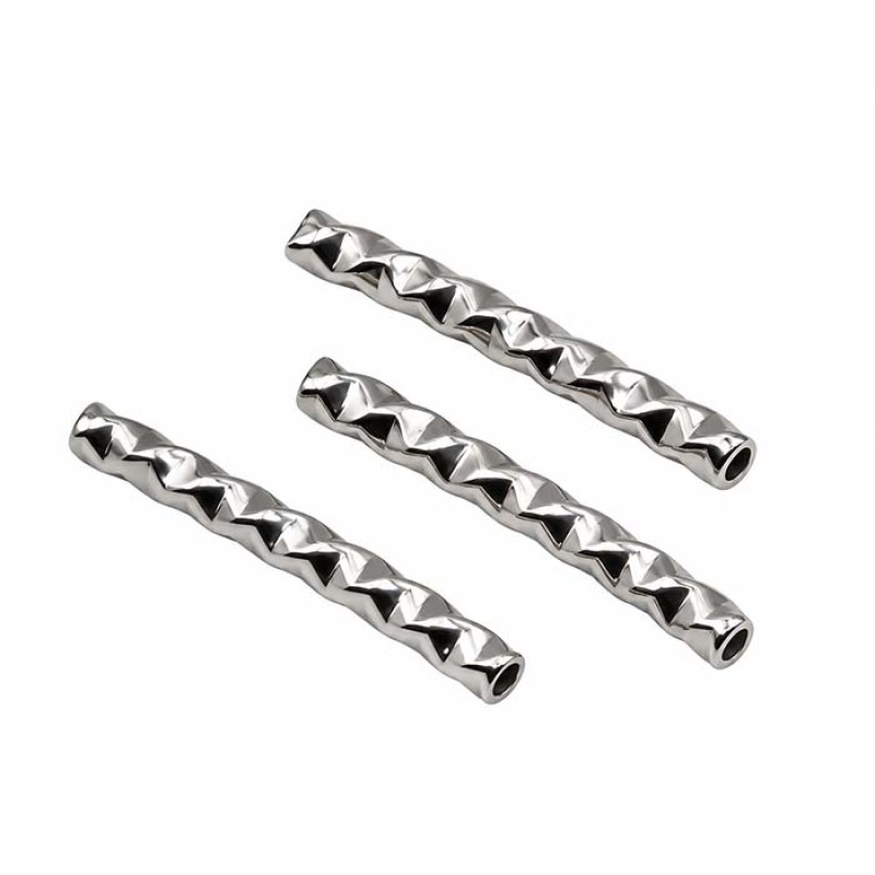 Bastoncino acciaio curvo intagliato 15x2 mm foro 1 mm circa 6pz Bastoncino acciaio curvo intagliato 15x2 mm foro 1 mm circa 6pz