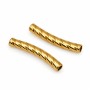 Tubicino acciaio oro curvo decorato 20x3 mm foro 2 mm conf. 2 pz