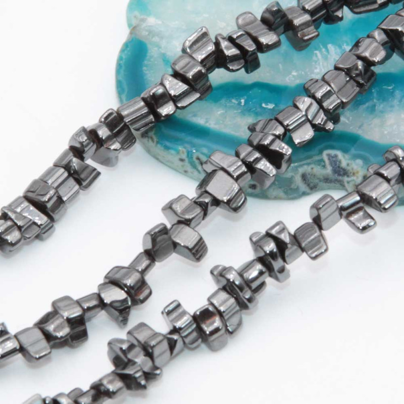 Chips ematite nera 4/5 mm filo 40 cm (ema-c6366) - pietreeminuterie.com