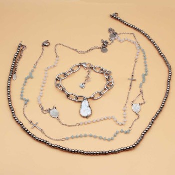 Lotto bijou acciaio 3 collane rosario e un bracciale con perle 