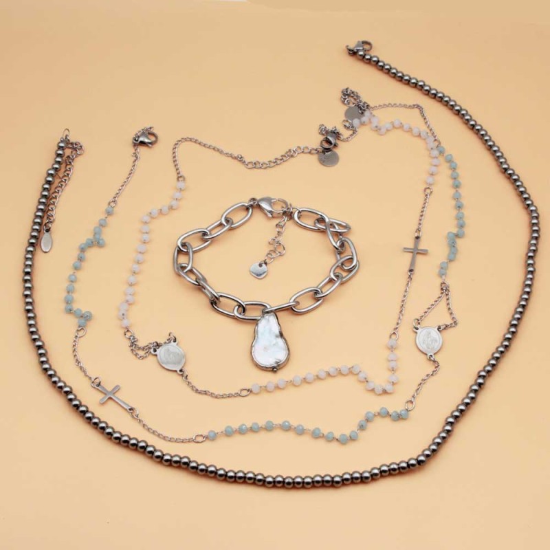 Lotto bijou acciaio 3 collane rosario e un bracciale con perle Lotto bijou acciaio 3 collane rosario e un bracciale con perle