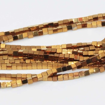 Ematite cubetti oro 4 mm filo 40 cm