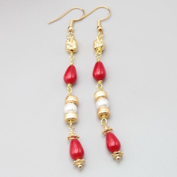 Orecchini composti da gocce conchiglie rosse e accessori placcati oro