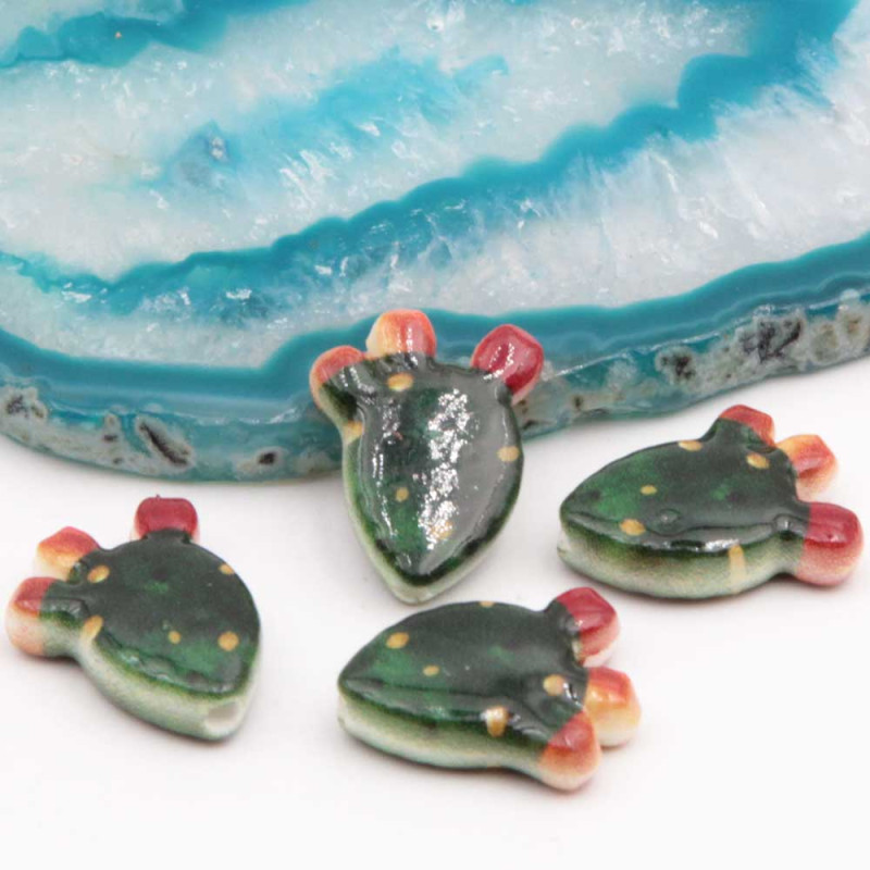 Perline in ceramica cactus verde rosso 17x13 mm conf. 2 pz (cac-t814) - pietreeminuterie.com