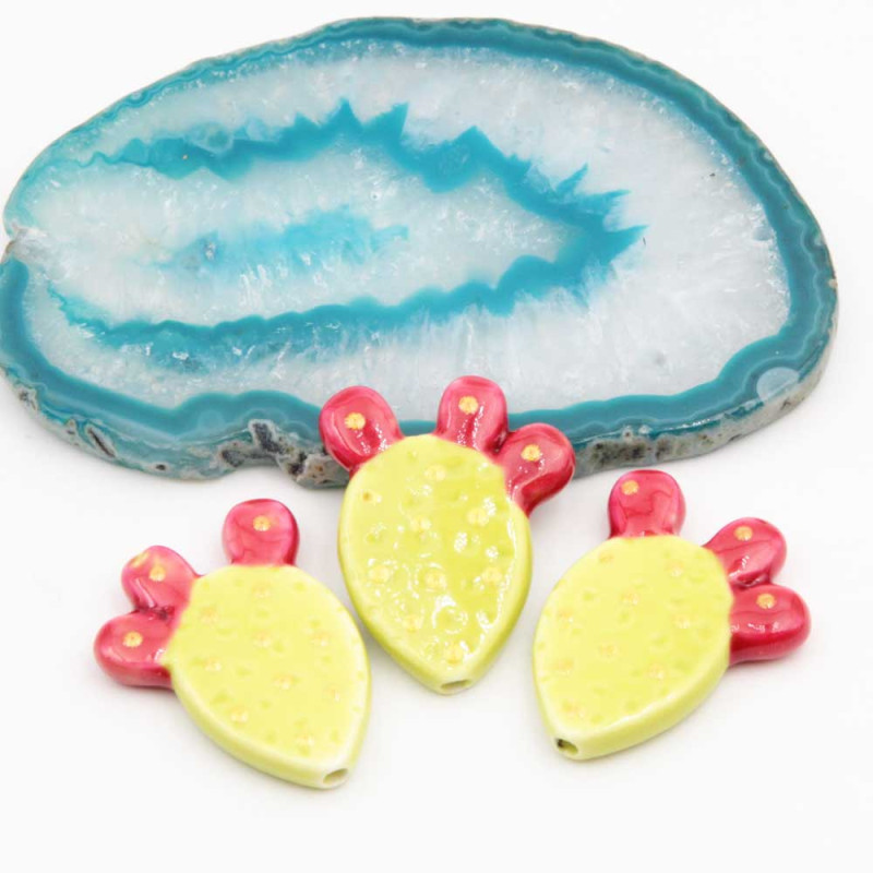 Perline in cermaica cactus verde rosso 29x22 mm conf.1 pz (catt-011) - pietreeminuterie.com