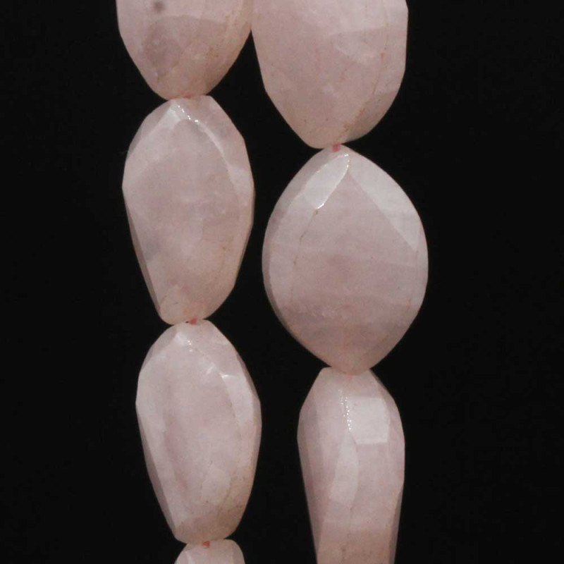 Quarzo rosa sfac. goccia 26x18 mm 1 pz (gocqq71) - pietreeminuterie.com