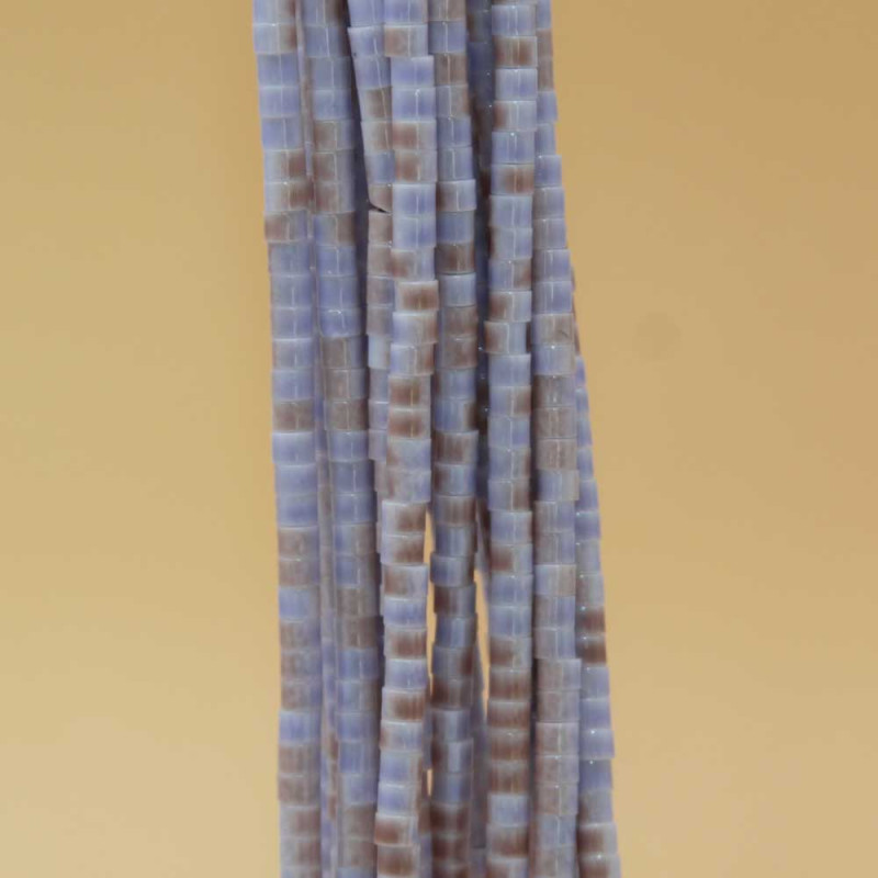 Perline in vetro tubicino 2.2x1.5 mm lilla e rosa antico filo 40 cm (tub-vet-15) - pietreeminuterie.com