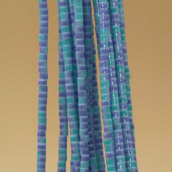 Perline in vetro tubicino 2.2x1.5 mm azzurro tiffany filo 40 cm