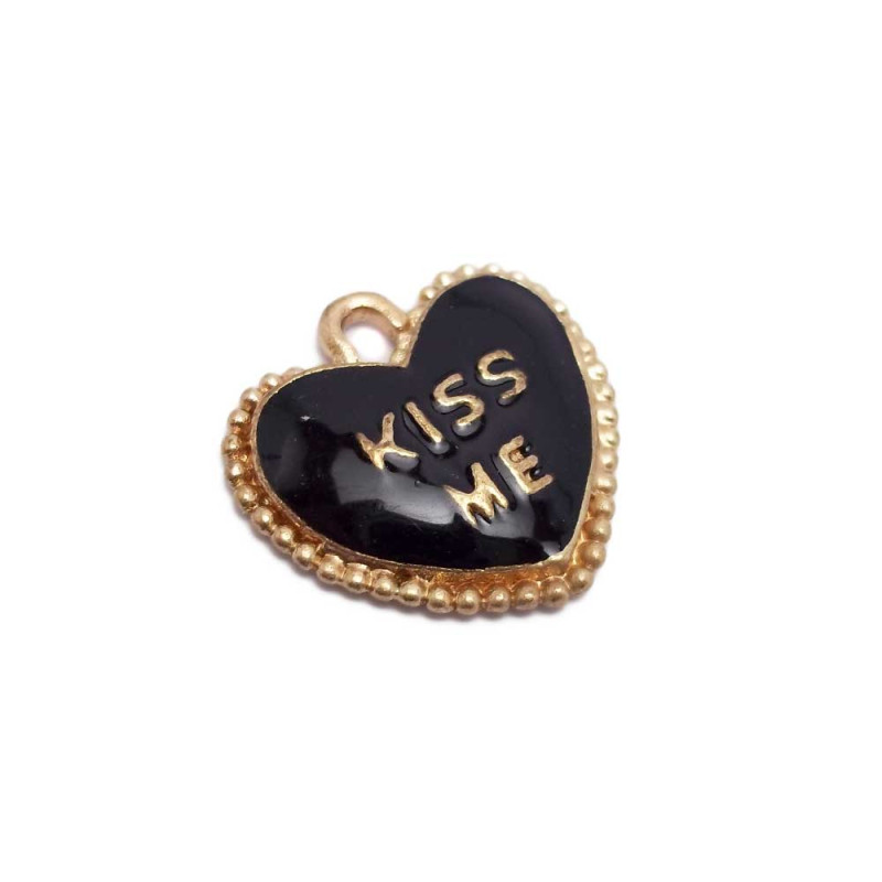 Charms cuore con finitura oro con scritta   kiss me   18 mm 5 pz (chcc829) - pietreeminuterie.com