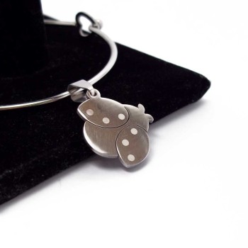 Ciondolo coccinella acciaio 21 mm pacco 1 pezzo