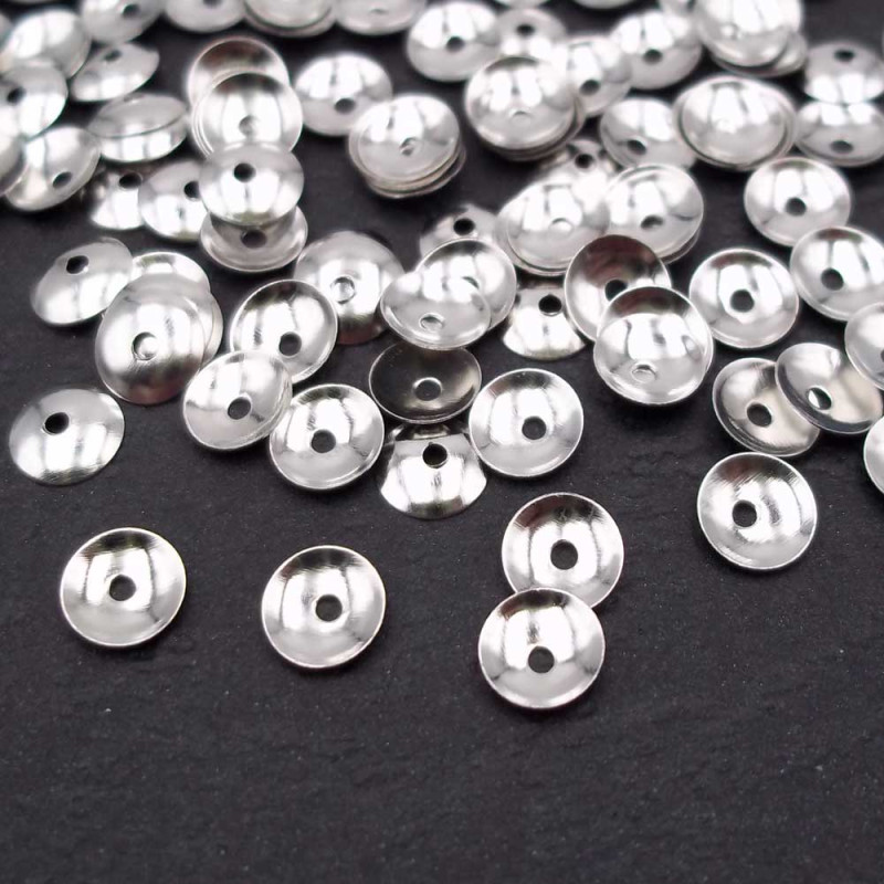 Coppette rodiate in metallo 8 mm pacco 200 pezzi. (cp6780) - pietreeminuterie.com