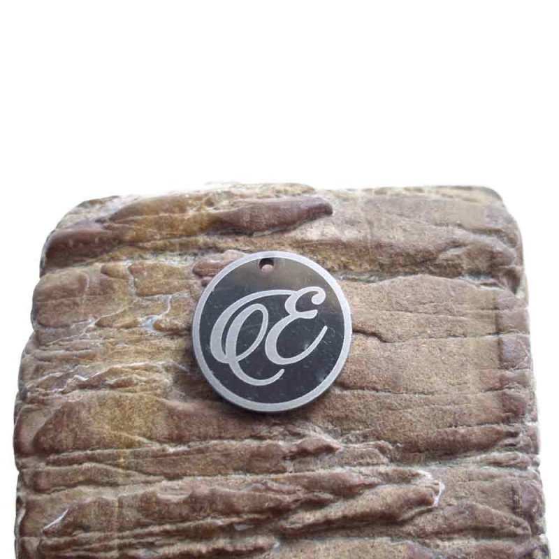 10 pezzk Charms lettera E in acciaio (CioEd) - pietreeminuterie.com