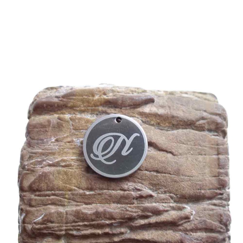 Charms lettera N tonda 18 mm 5 pezzi (CioN) - pietreeminuterie.com